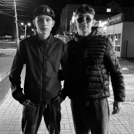 Даник Холод