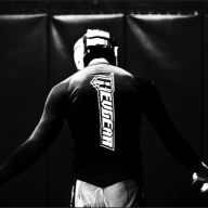 Джованни Кнайт